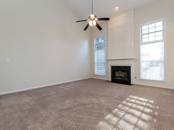 5th image of 3740 Ridgefair Dr