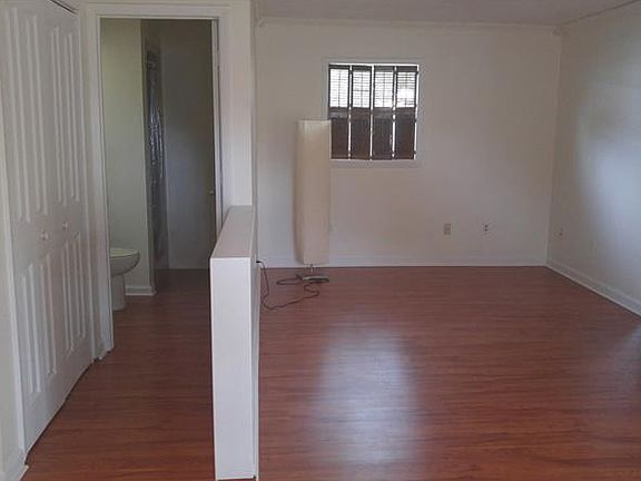 2nd image of 812 W 129th Ave
