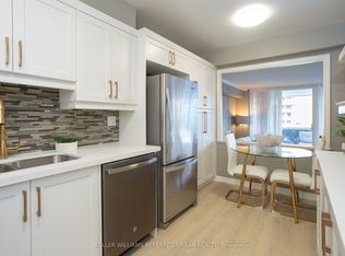 70 Baif Blvd Unit 605, Richmond Hill, ON L4C 5L2