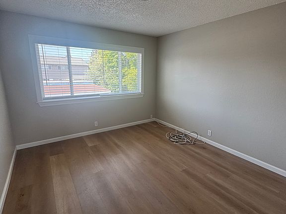 5th image of 1524 Regent St #3