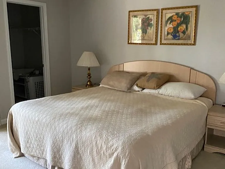 390 Pinehurst Ln #14E — Photo 9