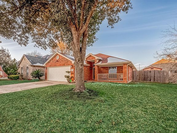 4th image of 16310 Blossomwood Ln