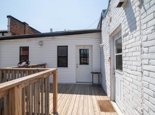 140 Caroline St S #3, Hamilton, ON L8P 3K8