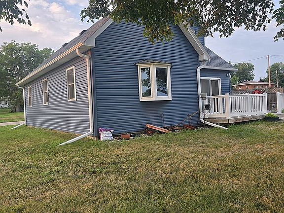 2nd image of 406 2nd St
