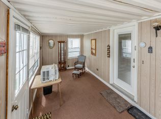 104 Rimrock Dr, West Des Moines, IA 50265