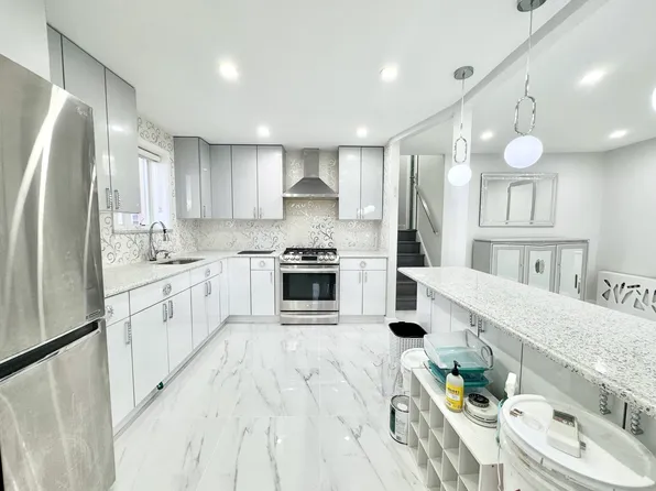 13 Ocean Court image 1 of 23