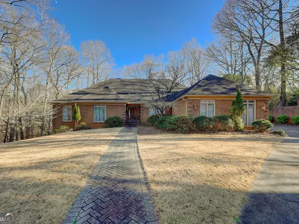 325 Yellowroot Ln, Sandy Springs, GA 30350