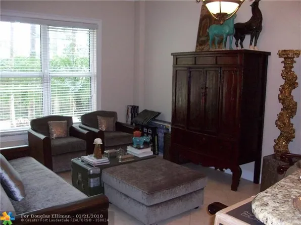 2625 14th Ave #103, Wilton Manors, FL 33334