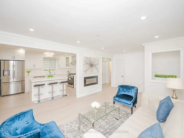 372 Highside Dr — Photo 5