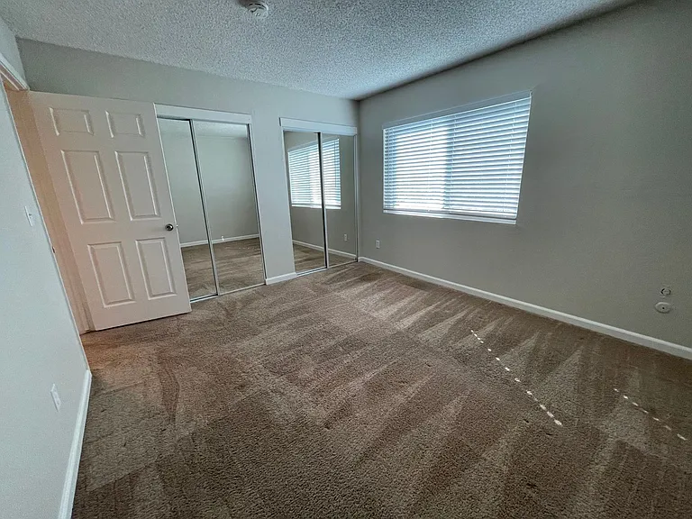 2620 Q Street — Photo 7