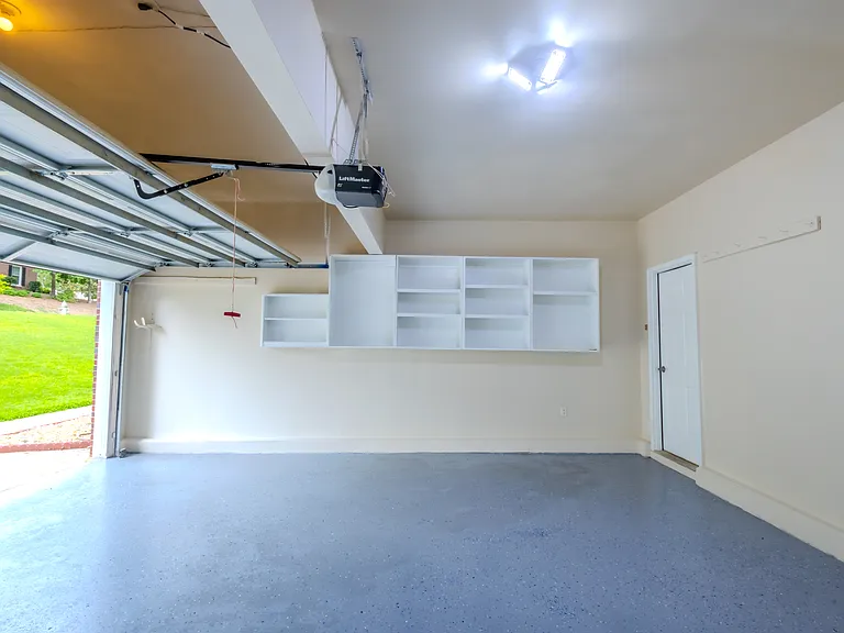 650 Cedar Creek Dr — Photo 50