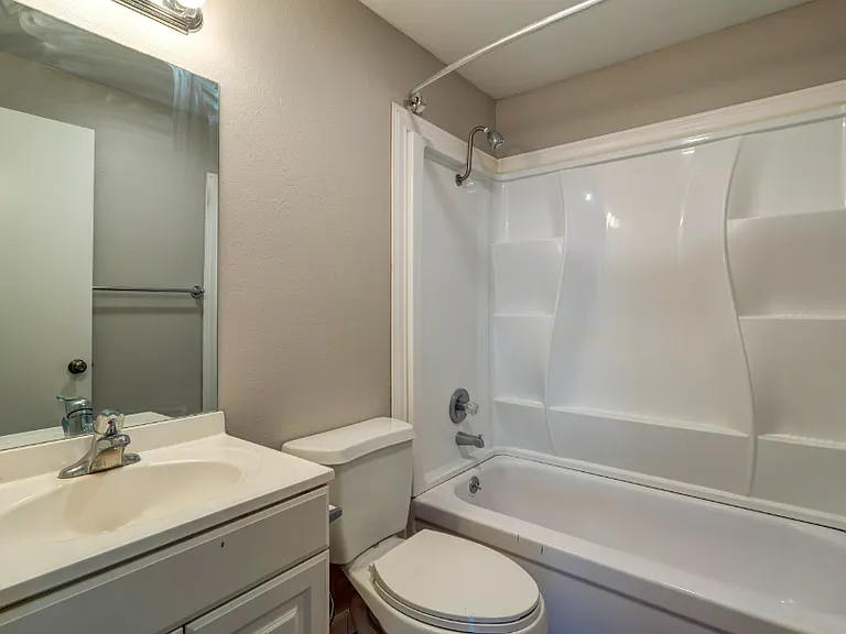 Rio Vista Townhomes — Photo 7