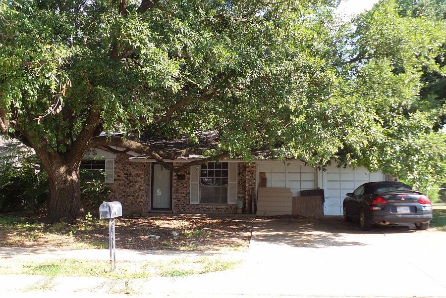 1st image of 2224 Skylark Dr