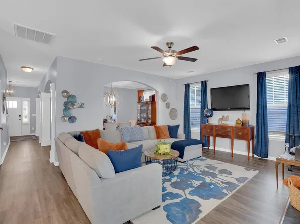 47 Corinth Ct, Elgin, SC 29045