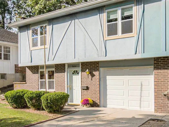 9692 Wedd Dr, Overland Park, KS 66212