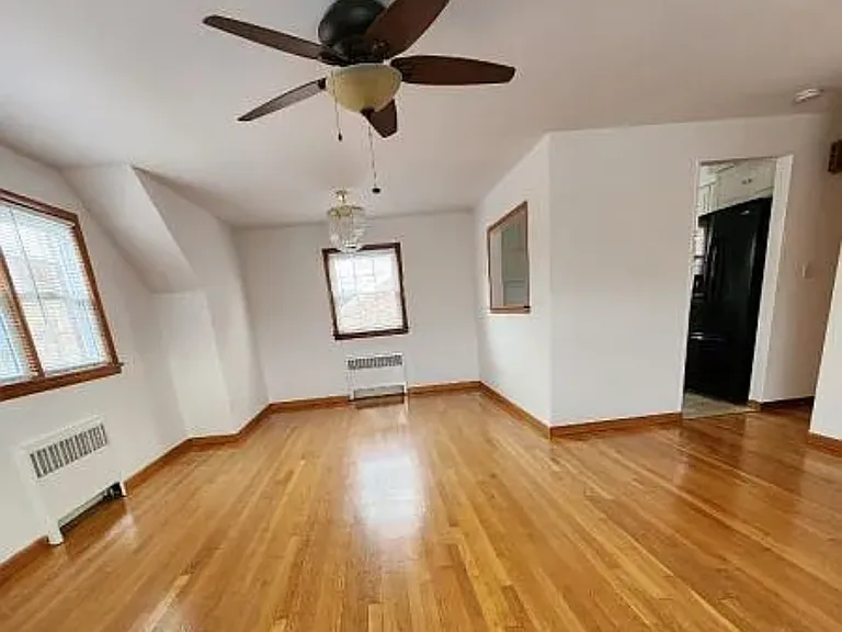395 Coolidge Ave — Photo 6