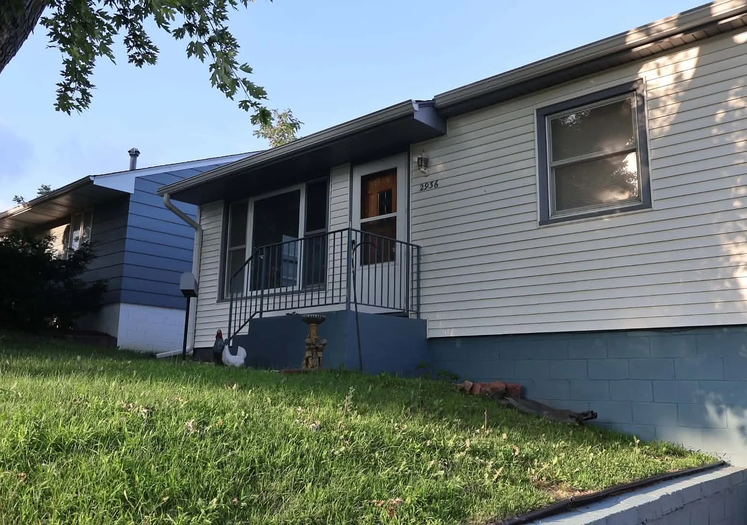 3 bed, 1000 sqft, $1,600 — Photo 2