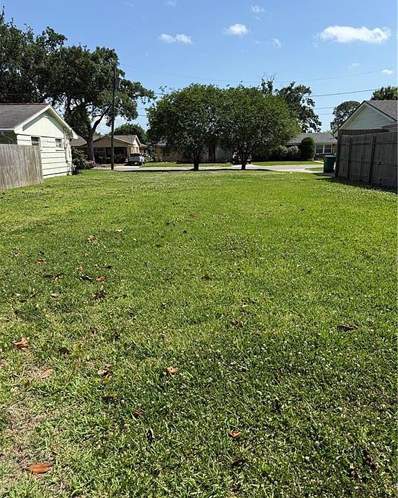 2nd image of 3017 39th St