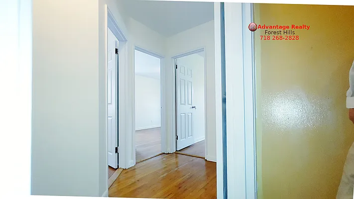 Rented by Advantage Realty of Forest Hills Inc | media 4