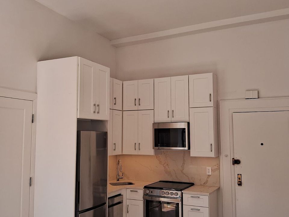 1st image of 784 Lexington Ave #3F