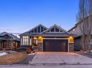 216 E Gleneagles Estates Ln, Cochrane, AB T4C2H7