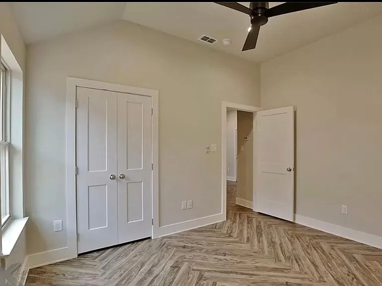 6310 Stadium Dr — Photo 10