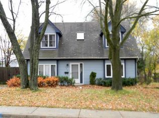 108 Big Oaks Rd, Streamwood, IL 60107