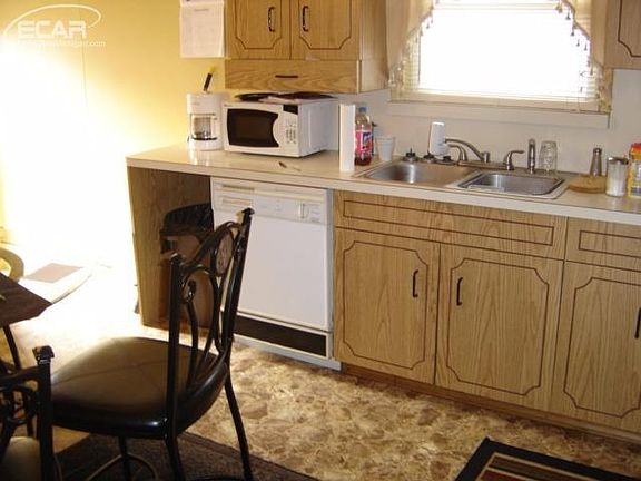 4th image of 5709 Griggs Dr