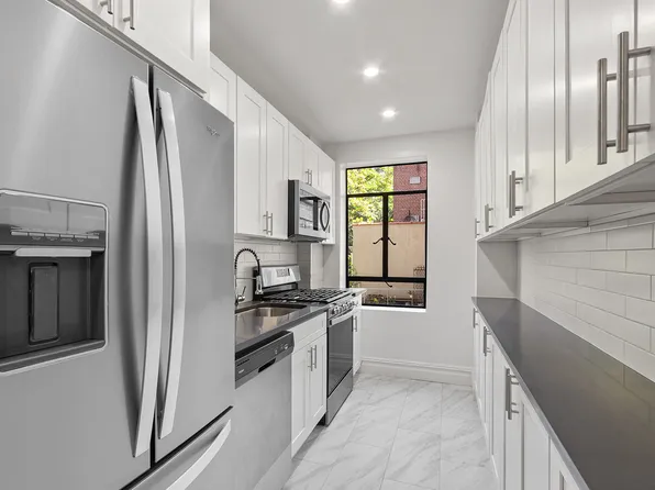 100 Riverside Drive image 3 of 12