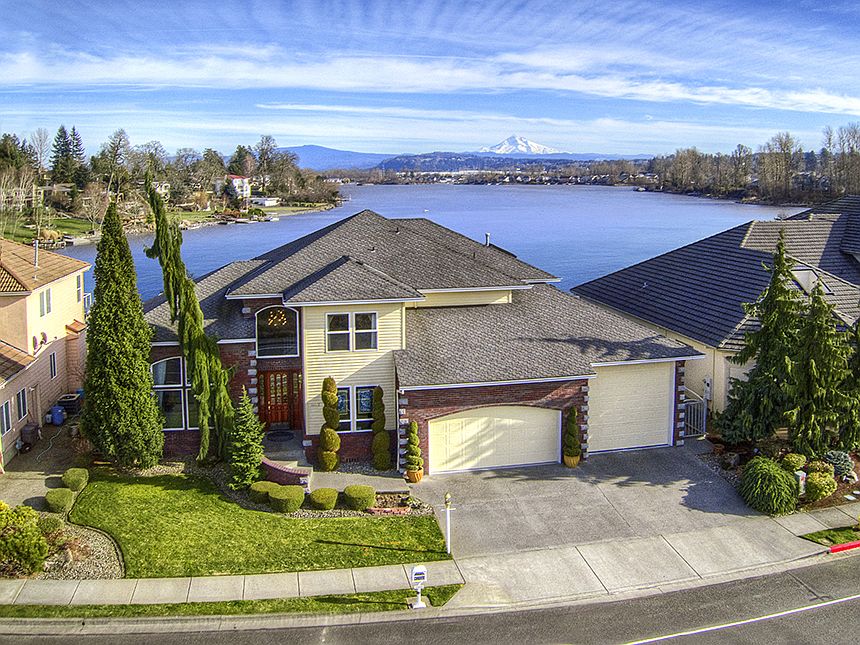 4062 NE Fairview Lake Way, Fairview, OR 97024 | Zillow