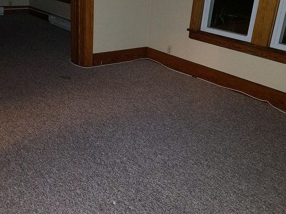 5th image of 101 Round Lake Ave #2
