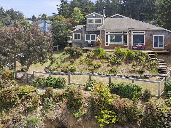 2nd image of 1008 Lakeshore Dr