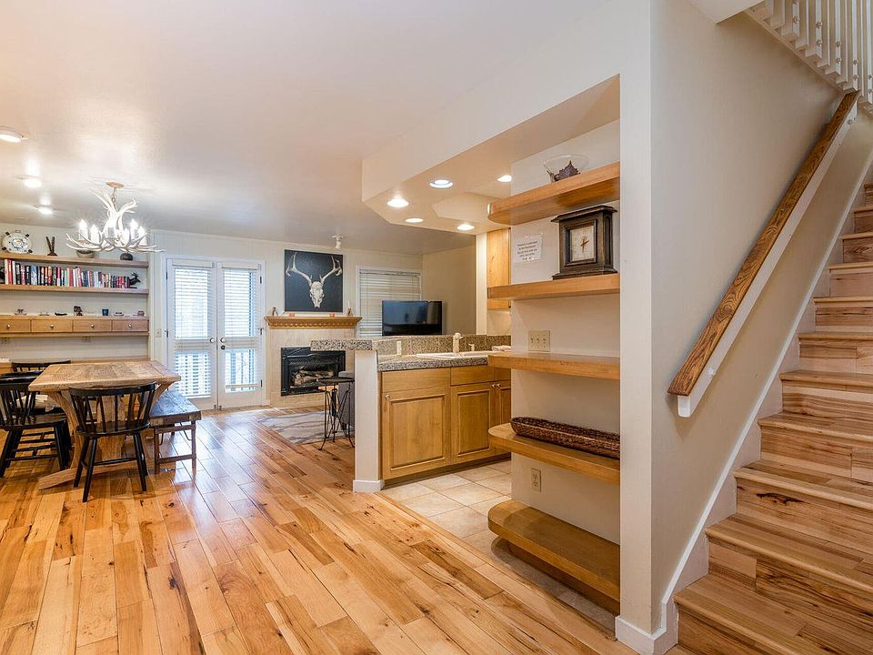 1st image of 1434 Cottonwood Condominium Dr