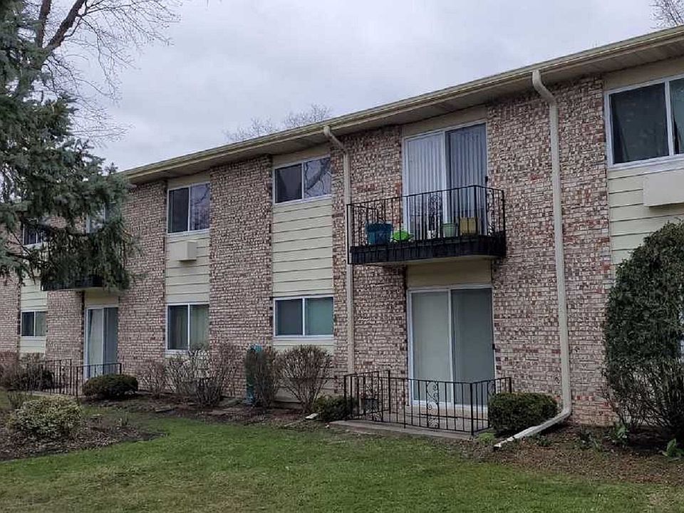 1st image of 8996 Kennedy Dr