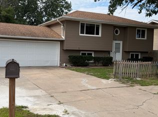511 Adams St, Lincoln, NE 68521