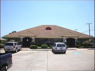 624 Matlock Centre Cir, Arlington, TX 76015