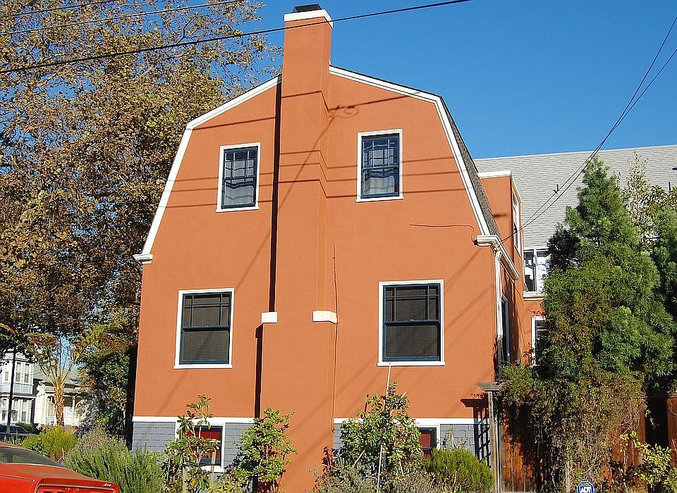 2nd image of 1028 Central Ave