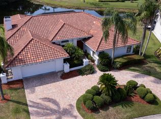 4931 Fallcrest Cir, Sarasota, FL 34233