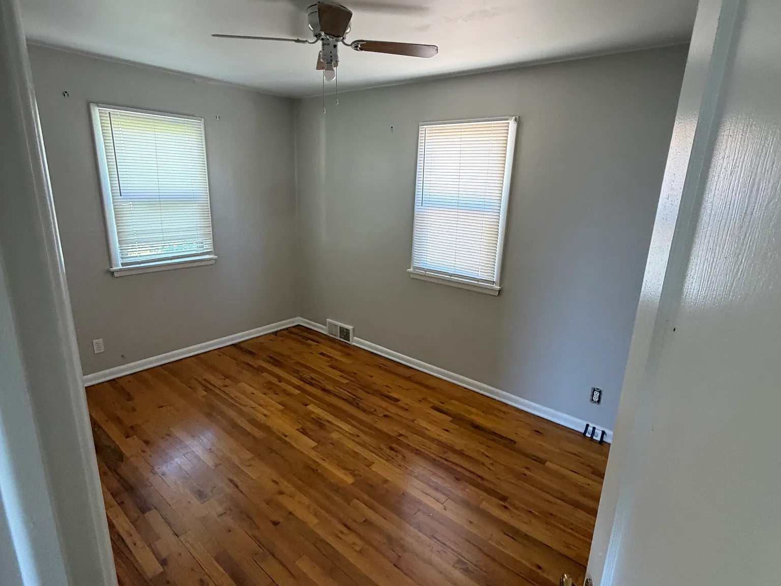 2 bed, 980 sqft, $1,410 — Photo 3