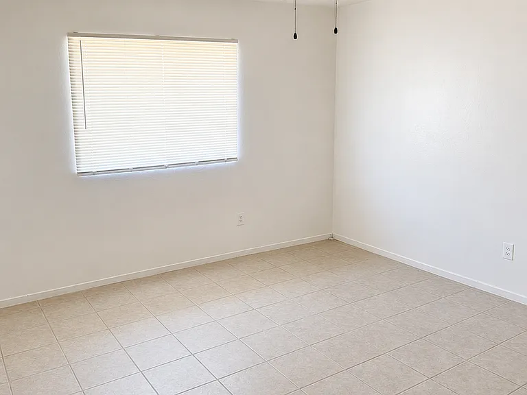 3091 S Del Mar Ave — Photo 7