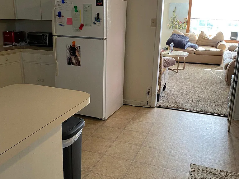 319 N Duncan St — Photo 11