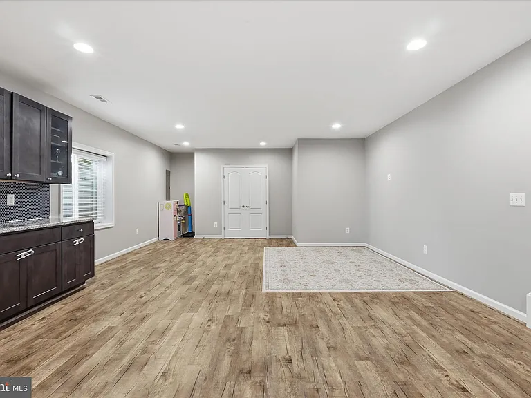 42522 Stratford Landing Dr — Photo 32