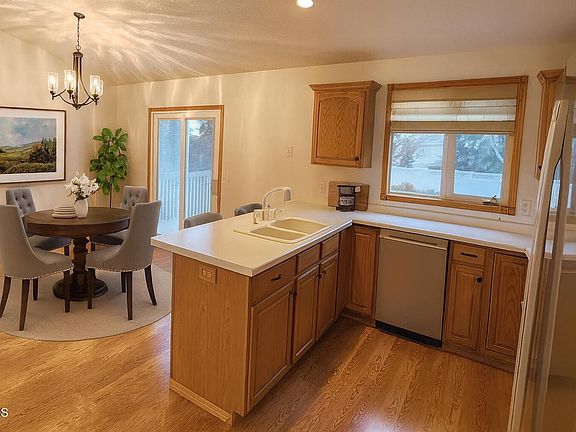 5th image of 4416 Turnbow Ln