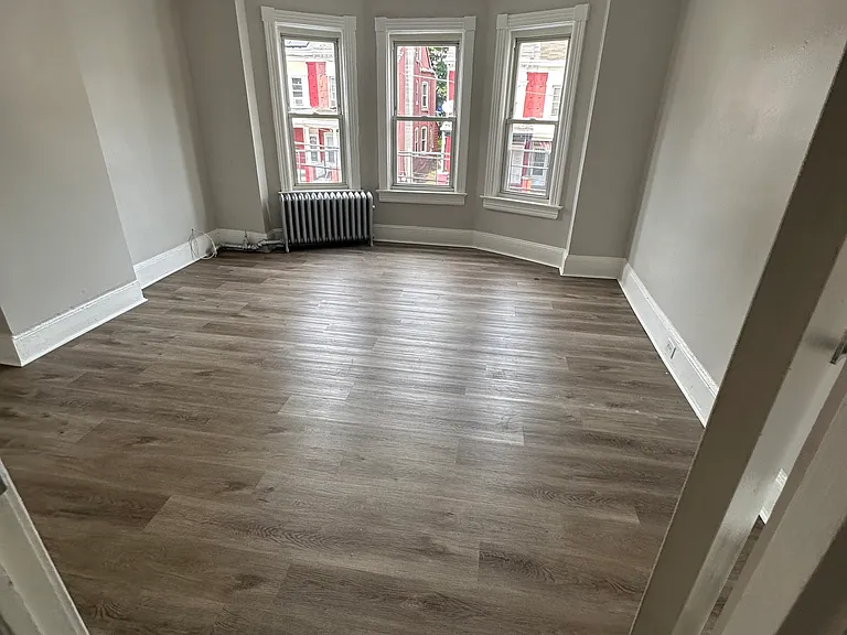 175 Rosemont Ave — Photo 13