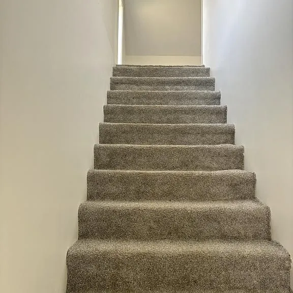210 W 5th St — Photo 5