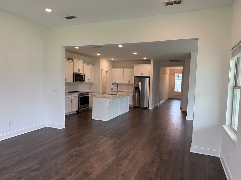 3711 Shady Forest Dr — Photo 5