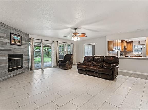 2nd image of 180 Whisperwood Blvd