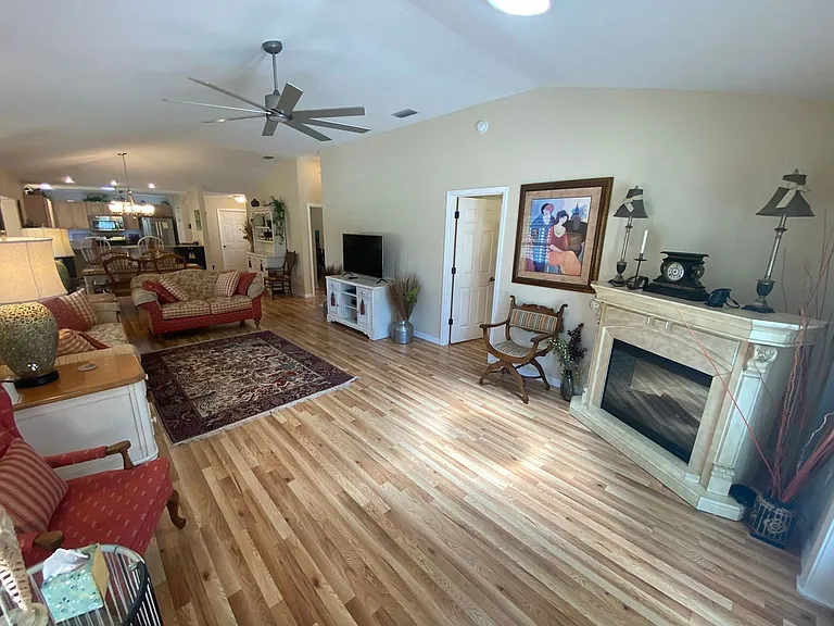 3301 Archer Ave — Photo 14