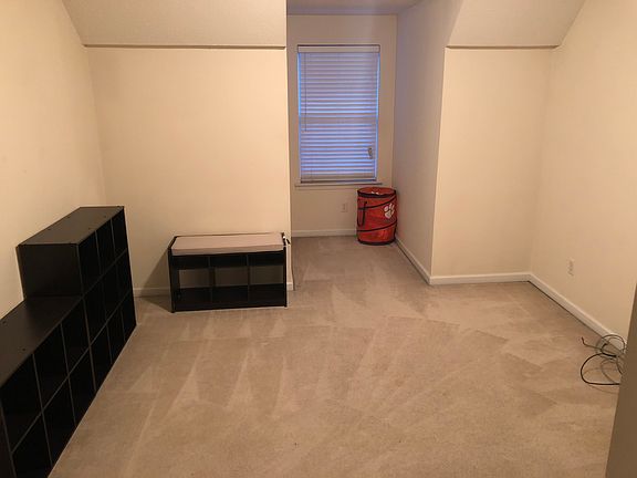 Upstairs Bedroom 2
