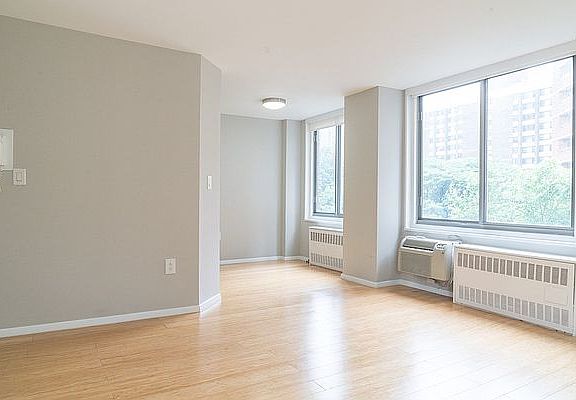 3rd image of 470 2nd Ave APT 6E
